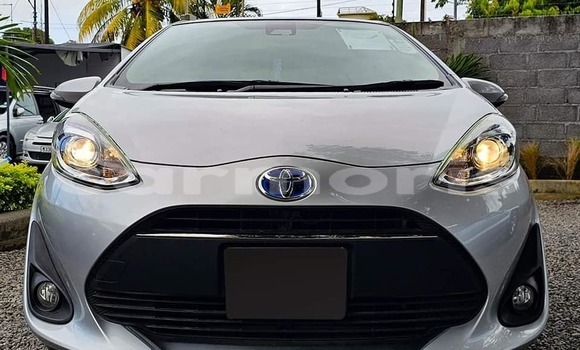 Buy Used Toyota Aqua Other Car in Baie du Cap in Savanne District Buy Used Toyota Aqua Other Car in Baie du Cap in Savanne District