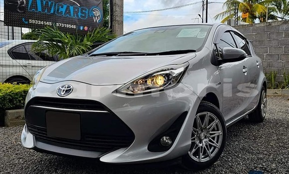 Buy Used Toyota Aqua Other Car in Baie du Cap in Savanne District Buy Used Toyota Aqua Other Car in Baie du Cap in Savanne District