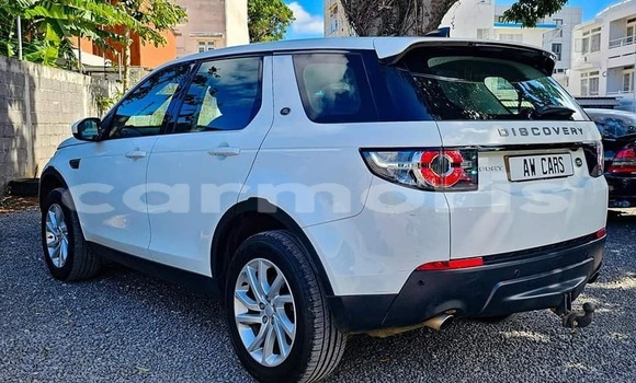 Buy Used Land Rover Discovery White Car in Baie Malgache in Rodrigues Buy Used Land Rover Discovery White Car in Baie Malgache in Rodrigues
