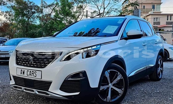 Buy Used Peugeot 3008 White Car in Baie du Cap in Savanne District