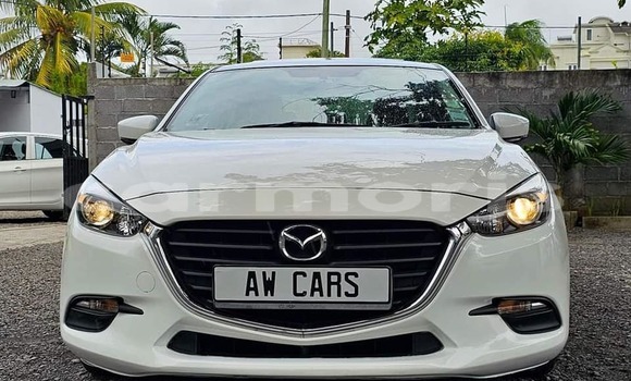 Buy Used Mazda 3 White Car in Baie du Tombeau in Pamplemousses District Buy Used Mazda 3 White Car in Baie du Tombeau in Pamplemousses District
