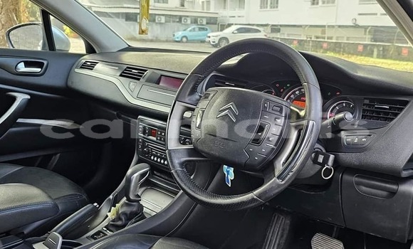 Buy Used Citroen C5 Other Car in Arsenal in Pamplemousses District Buy Used Citroen C5 Other Car in Arsenal in Pamplemousses District