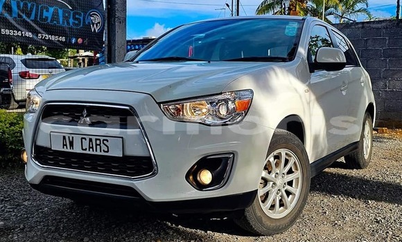 Buy Used Mitsubishi ASX White Car in Baie du Cap in Savanne District Buy Used Mitsubishi ASX White Car in Baie du Cap in Savanne District