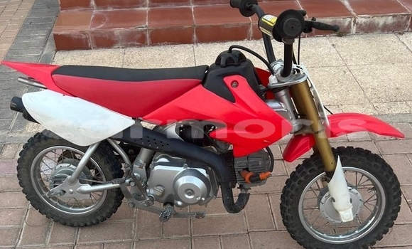 Buy Used Honda CRF Red Bike in Bel Ombre in Savanne Buy Used Honda CRF Red Bike in Bel Ombre in Savanne