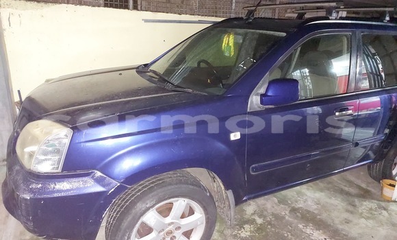 Buy Used Nissan X–Trail Blue Car in Beau Bassin–Rose Hill in Plaines Wilhems District