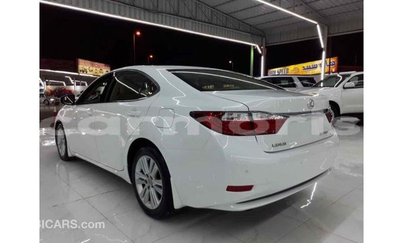 Buy Import Lexus ES White Car in Import - Dubai in Agalega Islands Buy Import Lexus ES White Car in Import - Dubai in Agalega Islands