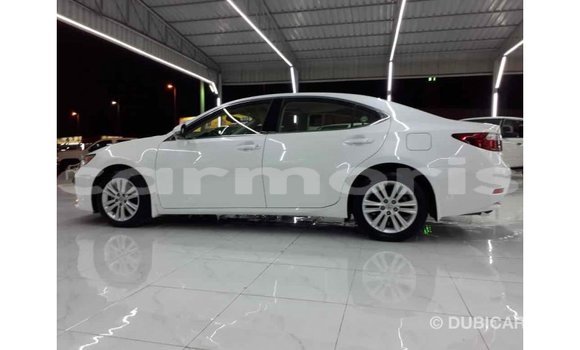 Buy Import Lexus ES White Car in Import - Dubai in Agalega Islands Buy Import Lexus ES White Car in Import - Dubai in Agalega Islands