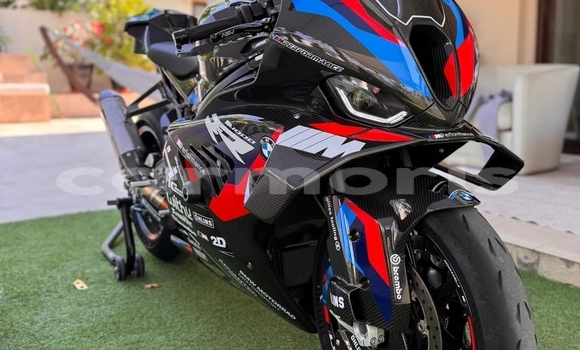Buy Used BMW S 1000 Blue Bike in Port Louis in Port Louis District Buy Used BMW S 1000 Blue Bike in Port Louis in Port Louis District