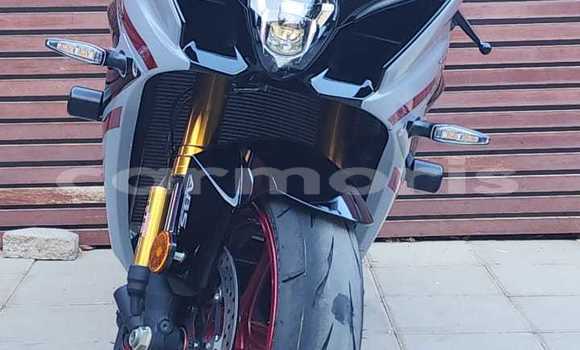 Buy Used Suzuki GSX–R Black Bike in Port Louis in Port Louis District Buy Used Suzuki GSX–R Black Bike in Port Louis in Port Louis District