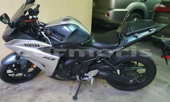 Buy Used Yamaha YZF Beige Bike in Port Louis in Port Louis District Buy Used Yamaha YZF Beige Bike in Port Louis in Port Louis District