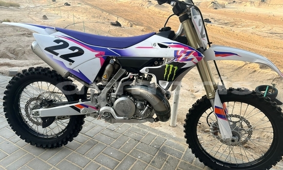 Buy Used Yamaha YZ White Bike in Bel Ombre in Savanne Buy Used Yamaha YZ White Bike in Bel Ombre in Savanne