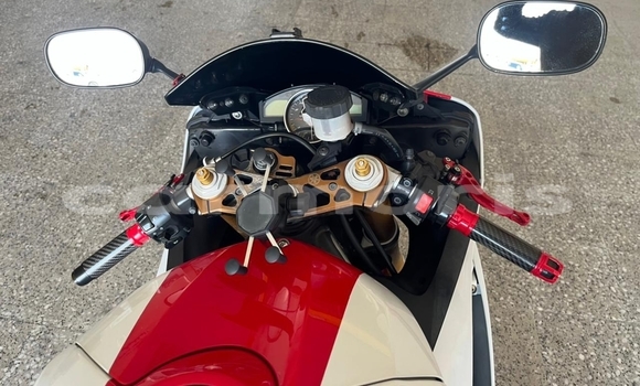 Buy Used Yamaha YZF White Bike in Bel Ombre in Savanne Buy Used Yamaha YZF White Bike in Bel Ombre in Savanne