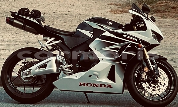 Buy Used Honda CBR White Bike in Port Louis in Port Louis District