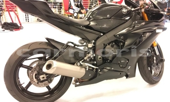 Buy Used Yamaha YZF Black Bike in Port Louis in Port Louis District Buy Used Yamaha YZF Black Bike in Port Louis in Port Louis District