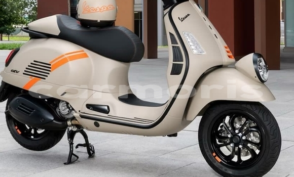 Acheter Occasion Moto Vespa GTV Beige à Port Louis, Port Louis District Acheter Occasion Moto Vespa GTV Beige à Port Louis, Port Louis District