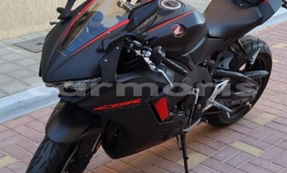 Buy Used Honda CBR 1000 RR Black Bike in Port Louis in Port Louis District Buy Used Honda CBR 1000 RR Black Bike in Port Louis in Port Louis District