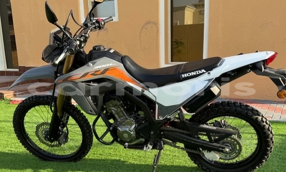 Buy Used Honda CRF Beige Bike in Bel Ombre in Savanne Buy Used Honda CRF Beige Bike in Bel Ombre in Savanne
