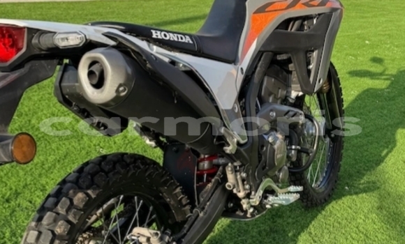 Buy Used Honda CRF Beige Bike in Bel Ombre in Savanne Buy Used Honda CRF Beige Bike in Bel Ombre in Savanne