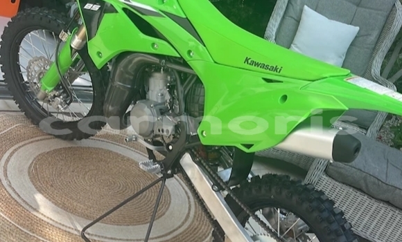 Buy Used Kawasaki KX 85 Green Bike in Port Louis in Port Louis District Buy Used Kawasaki KX 85 Green Bike in Port Louis in Port Louis District