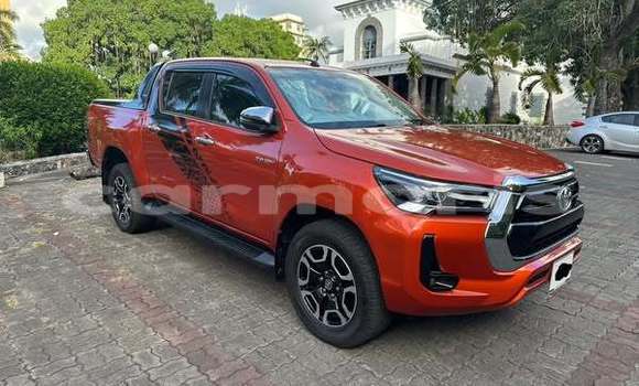 Buy Used Toyota Hilux Red Car in Baie du Tombeau in Pamplemousses District Buy Used Toyota Hilux Red Car in Baie du Tombeau in Pamplemousses District