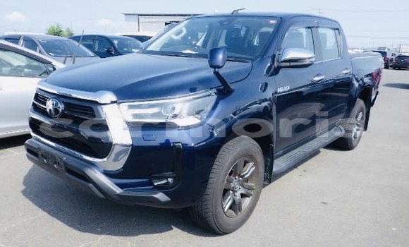Buy Used Toyota Hilux Black Car in Baie du Tombeau in Pamplemousses District