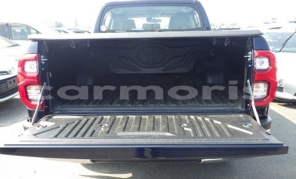 Buy Used Toyota Hilux Black Car in Baie du Tombeau in Pamplemousses District Buy Used Toyota Hilux Black Car in Baie du Tombeau in Pamplemousses District