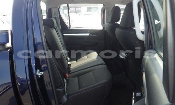 Buy Used Toyota Hilux Black Car in Baie du Tombeau in Pamplemousses District Buy Used Toyota Hilux Black Car in Baie du Tombeau in Pamplemousses District