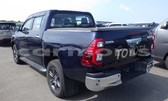 Buy Used Toyota Hilux Black Car in Baie du Tombeau in Pamplemousses District Buy Used Toyota Hilux Black Car in Baie du Tombeau in Pamplemousses District