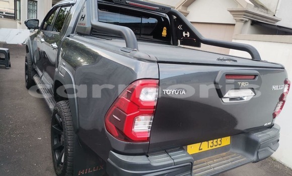 Buy Used Toyota Hilux Black Car in Bambous in Black River District Buy Used Toyota Hilux Black Car in Bambous in Black River District