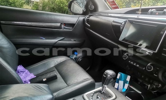 Buy Used Toyota Hilux Black Car in Bambous in Black River District Buy Used Toyota Hilux Black Car in Bambous in Black River District