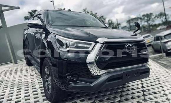 Buy Used Toyota Hilux Black Car in Baie du Tombeau in Pamplemousses District Buy Used Toyota Hilux Black Car in Baie du Tombeau in Pamplemousses District