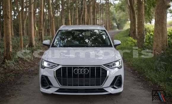 Buy Used Audi Q3 White Car in Baie du Tombeau in Pamplemousses District