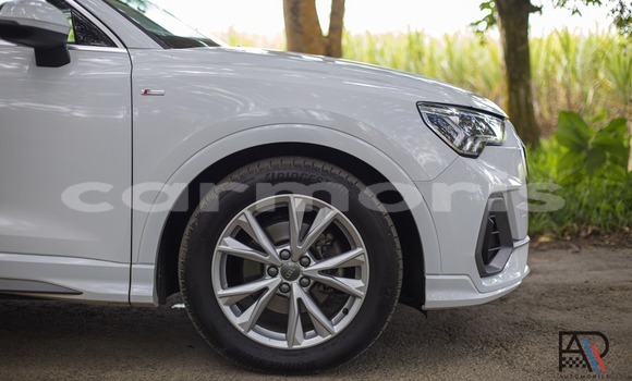 Buy Used Audi Q3 White Car in Baie du Tombeau in Pamplemousses District Buy Used Audi Q3 White Car in Baie du Tombeau in Pamplemousses District