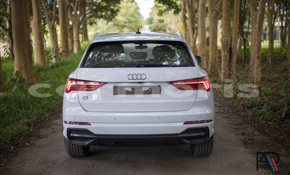 Buy Used Audi Q3 White Car in Baie du Tombeau in Pamplemousses District Buy Used Audi Q3 White Car in Baie du Tombeau in Pamplemousses District