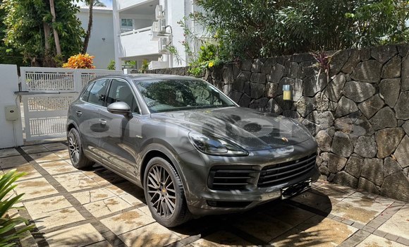 Buy Used Porsche Cayenne Silver Car in Pamplemousse in Pamplempousses Buy Used Porsche Cayenne Silver Car in Pamplemousse in Pamplempousses