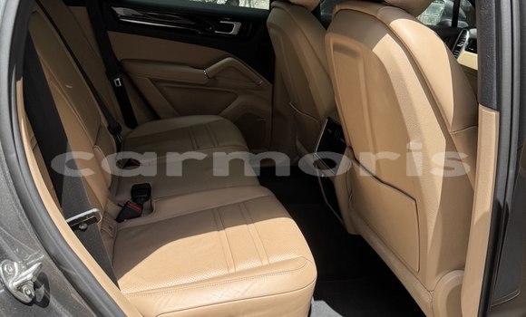Buy Used Porsche Cayenne Silver Car in Pamplemousse in Pamplempousses Buy Used Porsche Cayenne Silver Car in Pamplemousse in Pamplempousses