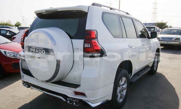 Buy Import Toyota Prado White Car in Import - Dubai in Agalega Islands Buy Import Toyota Prado White Car in Import - Dubai in Agalega Islands