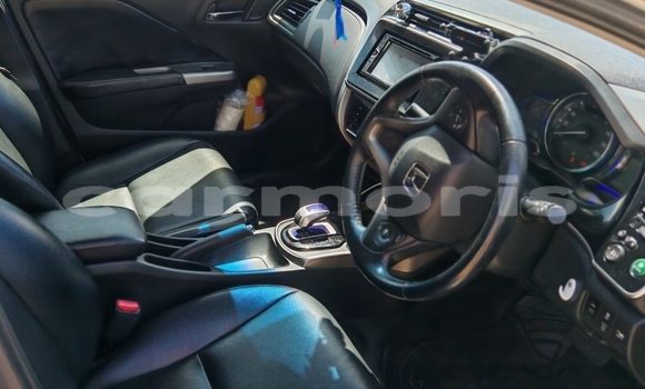 Buy Used Honda Grace White Car in Bel Air in Flacq Buy Used Honda Grace White Car in Bel Air in Flacq