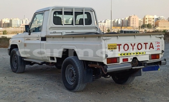 Buy Used Toyota Land Cruiser White Car in Port Louis in Port Louis District Buy Used Toyota Land Cruiser White Car in Port Louis in Port Louis District