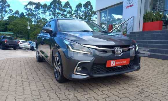 Buy Used Toyota Starlet Blue Car in Port Louis in Port Louis District