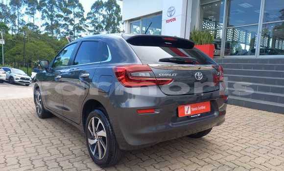 Buy Used Toyota Starlet Blue Car in Port Louis in Port Louis District Buy Used Toyota Starlet Blue Car in Port Louis in Port Louis District