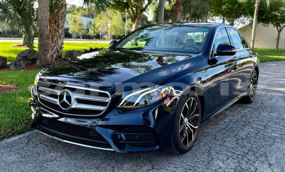 Buy Used Mercedes-Benz E–Class Blue Car in Port Louis in Port Louis District Buy Used Mercedes-Benz E–Class Blue Car in Port Louis in Port Louis District