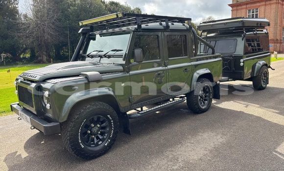 Buy Used Land Rover Defender Green Car in Esperance in Moka Buy Used Land Rover Defender Green Car in Esperance in Moka