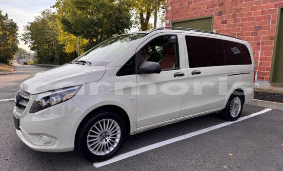 Buy Used Mercedes-Benz Vito White Car in Port Louis in Port Louis District Buy Used Mercedes-Benz Vito White Car in Port Louis in Port Louis District