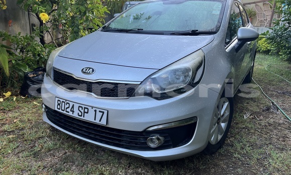 Buy Used Kia Rio Silver Car in Curepipe in Plaines Wilhems District Buy Used Kia Rio Silver Car in Curepipe in Plaines Wilhems District
