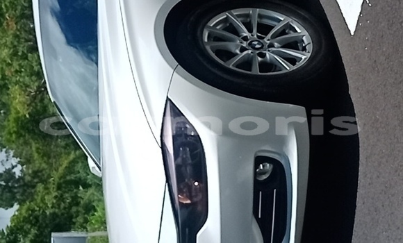 Buy Used BMW 3–Series White Car in Curepipe in Plaines Wilhems District Buy Used BMW 3–Series White Car in Curepipe in Plaines Wilhems District