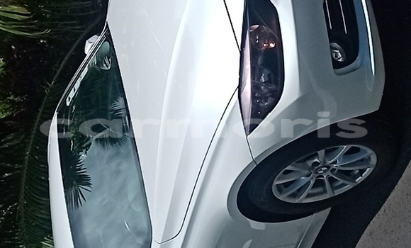 Buy Used BMW 3–Series White Car in Curepipe in Plaines Wilhems District Buy Used BMW 3–Series White Car in Curepipe in Plaines Wilhems District