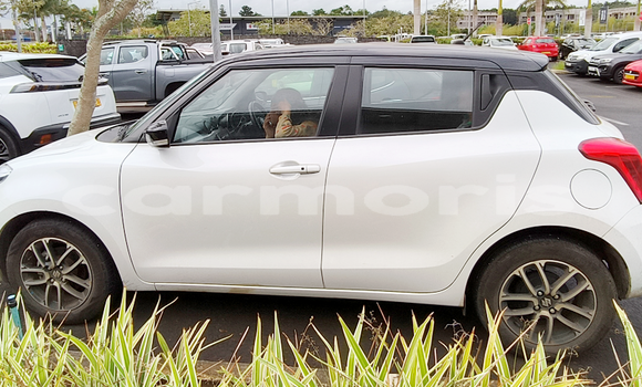 Buy Used Suzuki Swift White Car in Grand Baie–Montagne Goyaves in Rodrigues Buy Used Suzuki Swift White Car in Grand Baie–Montagne Goyaves in Rodrigues