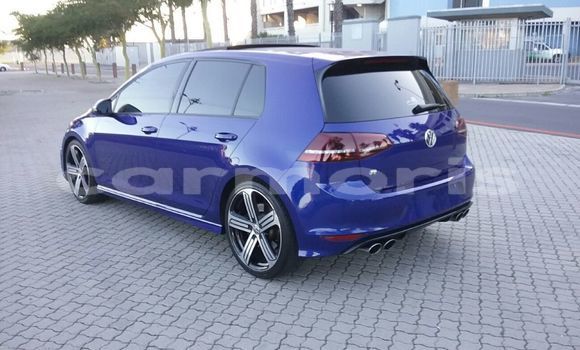 Buy Used Volkswagen Golf Blue Car in Baie Malgache in Rodrigues