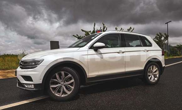 Buy Used Volkswagen Tiguan White Car in Moka in Moka Buy Used Volkswagen Tiguan White Car in Moka in Moka